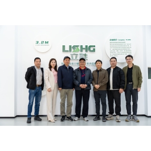 中國印刷技術(shù)協(xié)會(huì)柔性版印刷分會(huì)的領(lǐng)導(dǎo)及眾多專家，蒞臨立勝